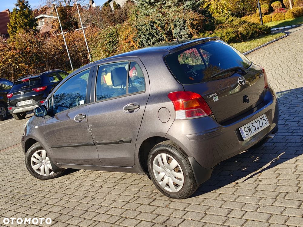Toyota Yaris 1.0 Luna - 6