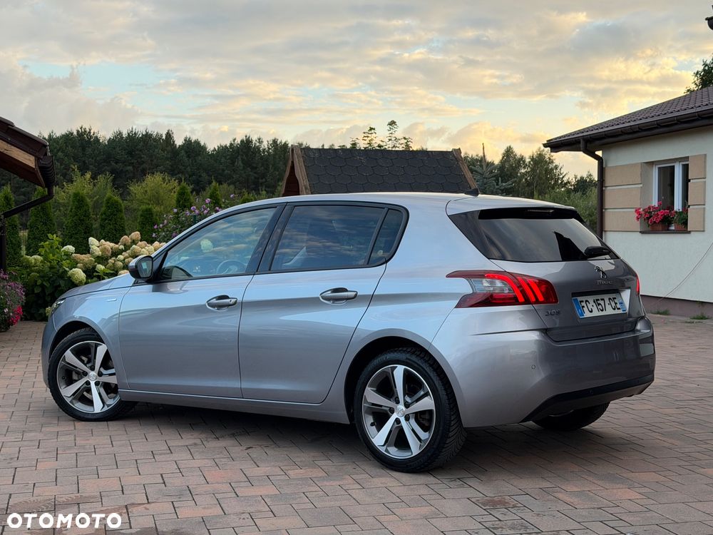 Peugeot 308 1.5 BlueHDi Allure Pack S&S EAT8 - 23