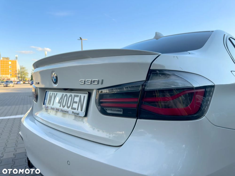 BMW Seria 3 330i xDrive M Sport Sport - 8