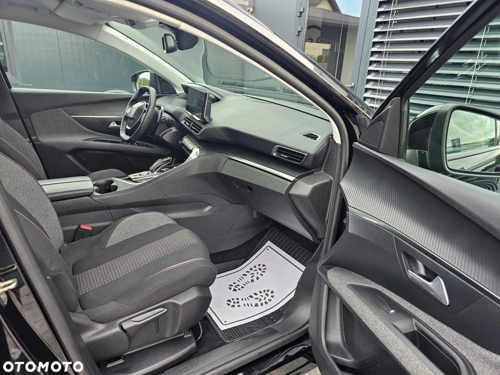Peugeot 3008 1.5 BlueHDi Allure Pack S&S EAT8 - 37