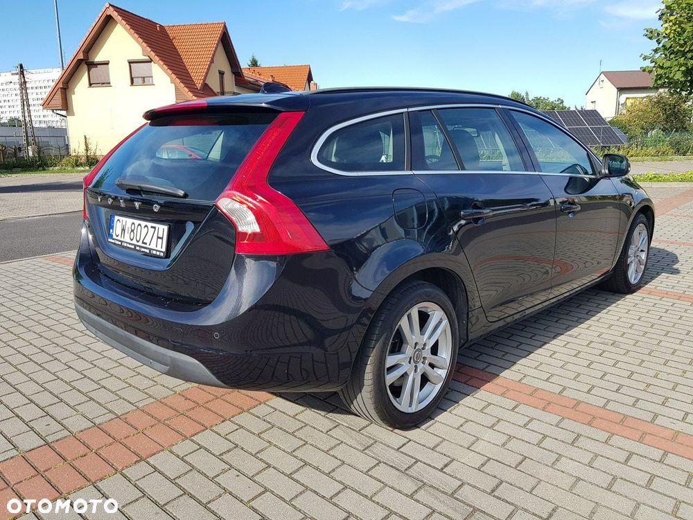 Volvo V60 D4 Momentum - 5