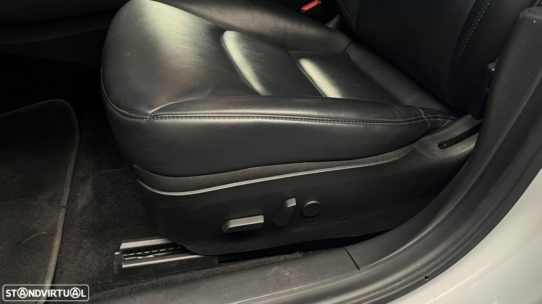 Tesla Model 3 - 31