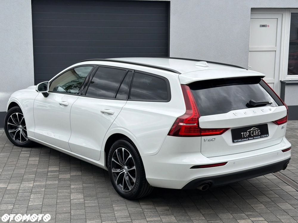 Volvo V60 B3 B DKG Momentum - 35