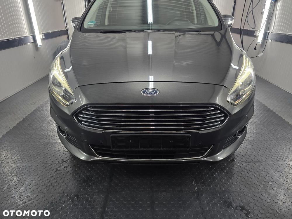 Ford S-Max 2.0 TDCi Titanium PowerShift - 34