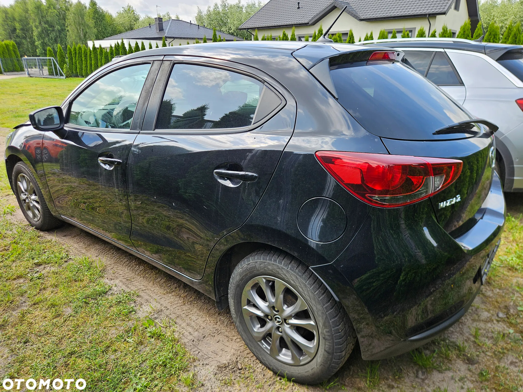 Mazda 2 SKYACTIV-G 90 Exclusive-Line - 2