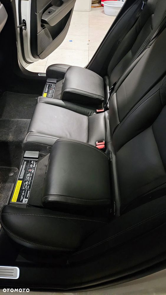 Volvo V90 B5 D AWD Ultimate Dark - 23