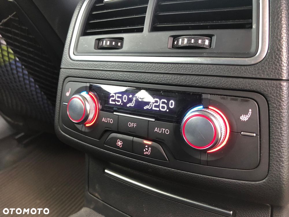 Audi A6 Allroad 3.0 TDI Quattro S tronic - 13