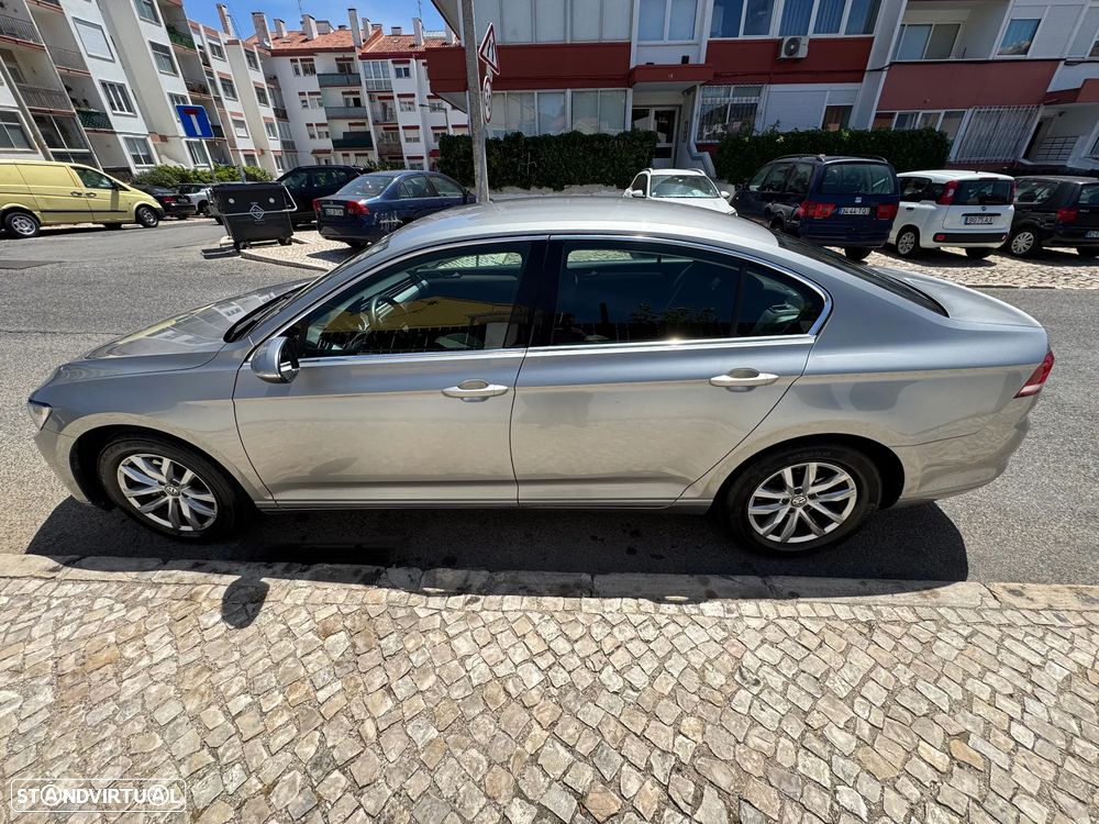 VW Passat 2.0 TDI Confortline - 3