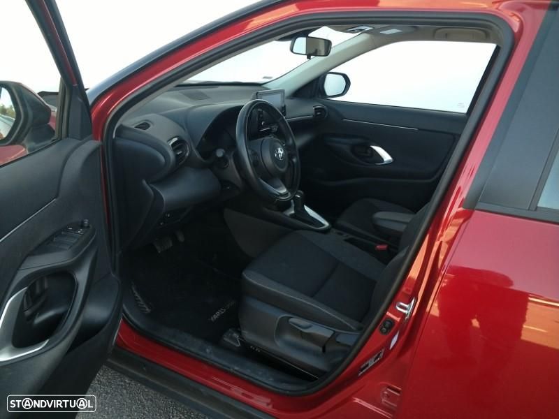 Toyota Yaris Cross 1.5 HDF Comfort Plus - 19