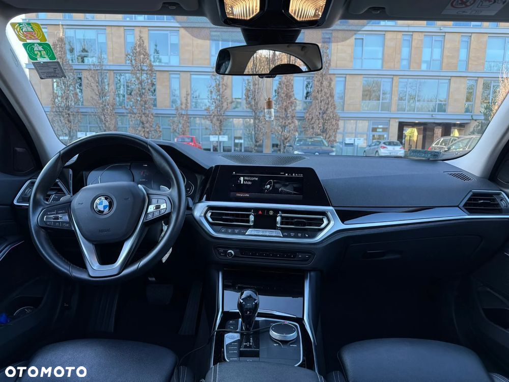 BMW Seria 3 320d Sport Line sport - 7