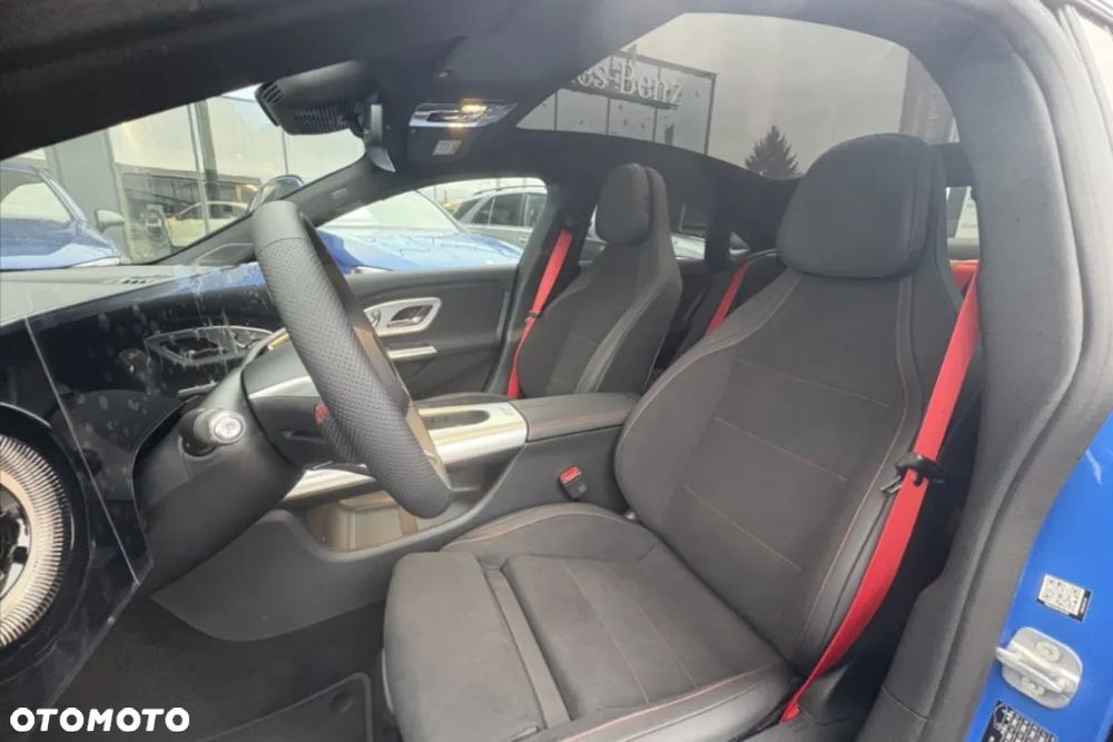 Mercedes-Benz CLA 180 7G-DCT - 13