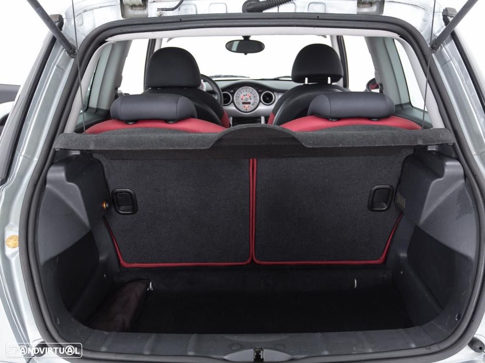 MINI 3 Portas One D - 11