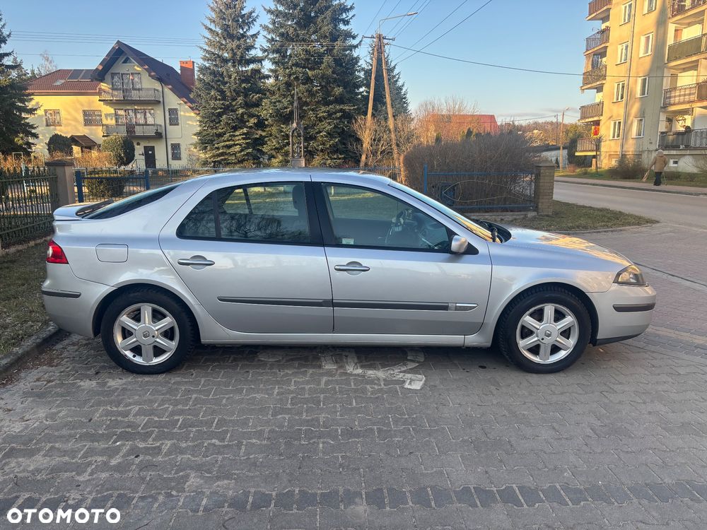 Renault Laguna - 3