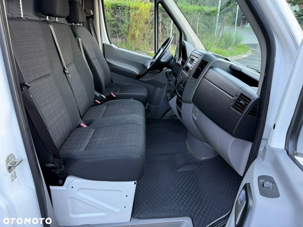 Mercedes-Benz Sprinter - 8