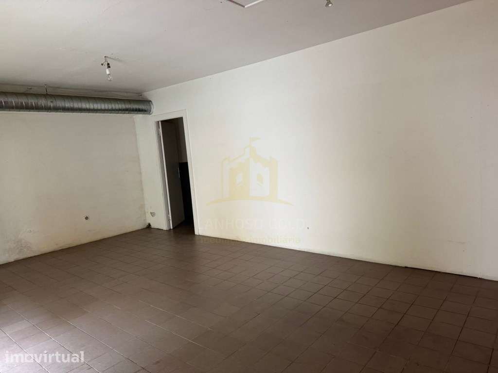 Espaço Comercial com Grande Potencial de Valorização em Braga! - Grande imagem: 5/7
