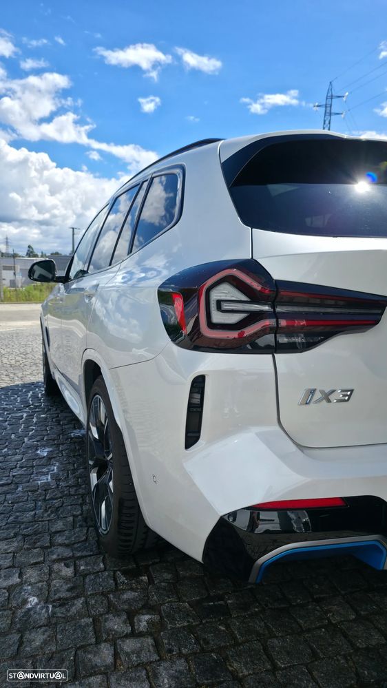 BMW iX3 - 9