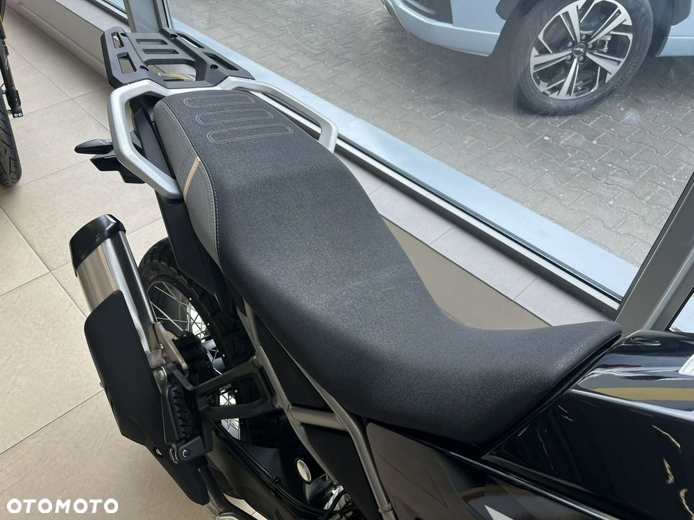CFMoto MT - 6