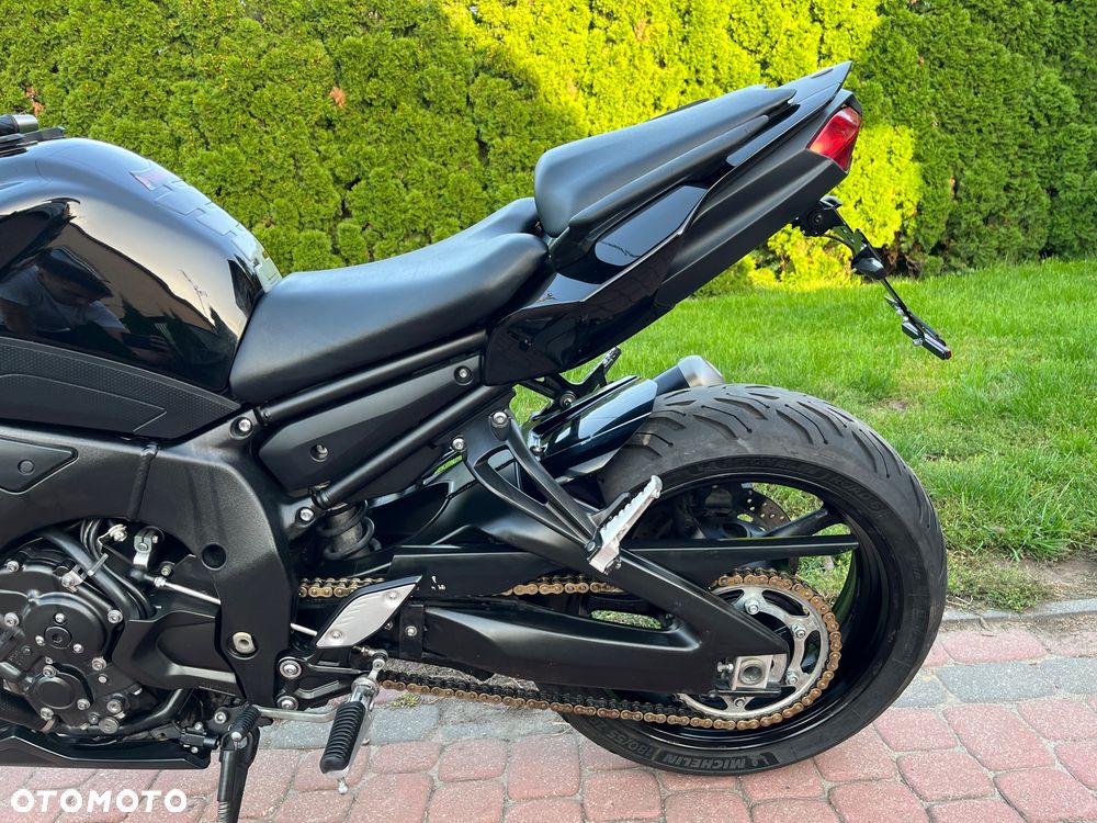 Yamaha FZ8 - 26