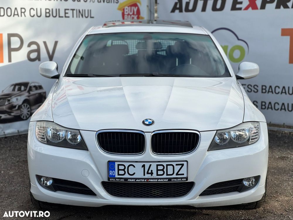 BMW Seria 3 318i - 12