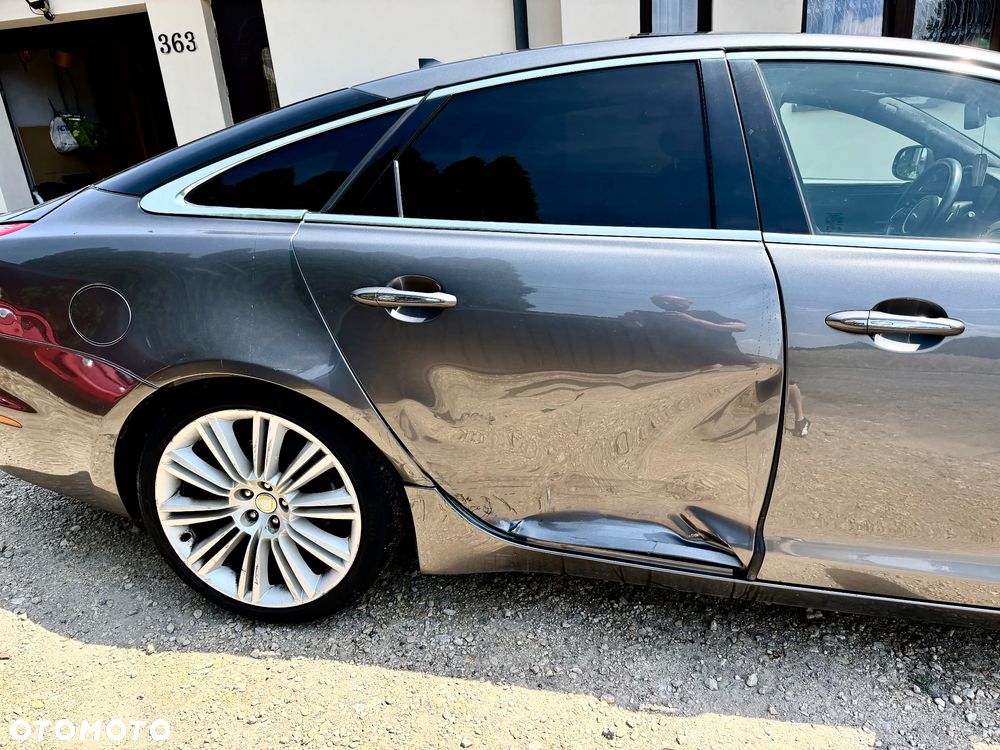 Jaguar XJ 3.0 D V6 Luxury - 5