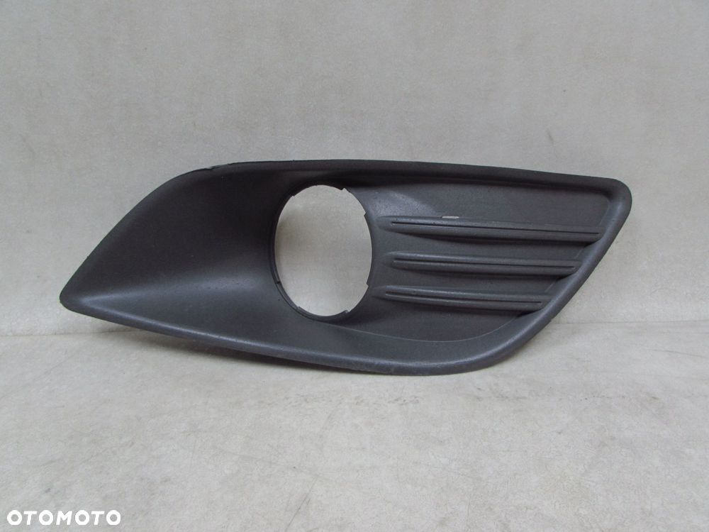 FORD FOCUS MK2 04-11 ATRAPA KRATKA ZDERZAKA PRAWA 8M51-19952-AE - 2