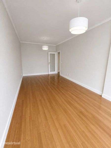 T1+1 Vilar do Paraíso, com 67m2, Lugar de Garagem com 15m2 - Grande imagem: 2/12