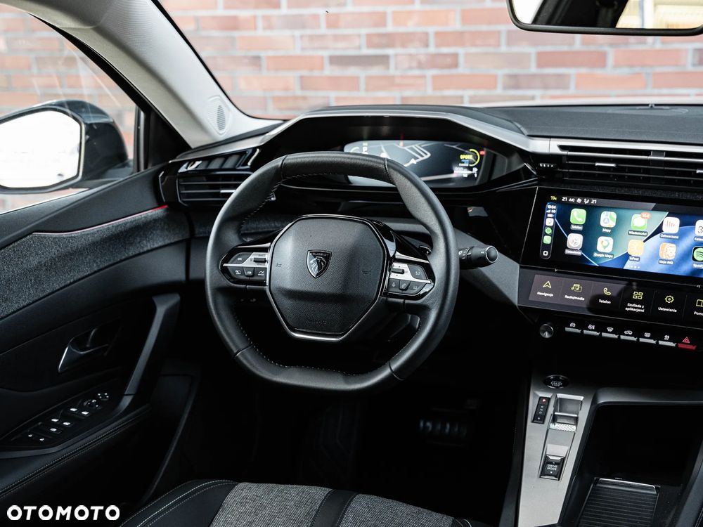 Peugeot 408 180 e-EAT8 Allure - 28