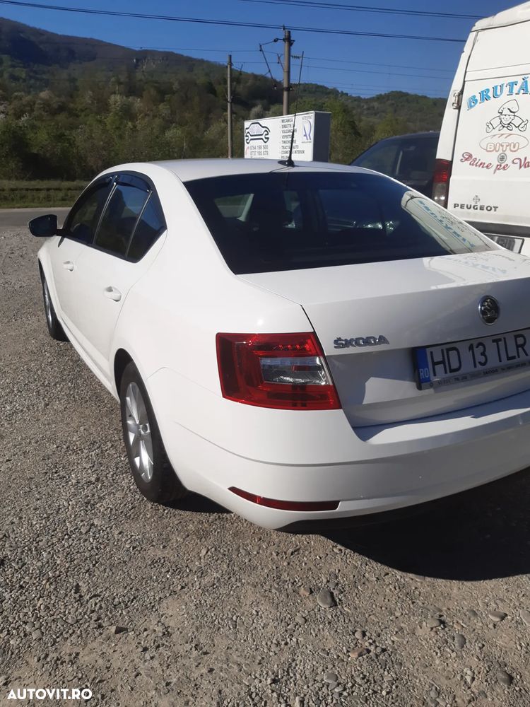 Skoda Octavia 1.6 TDI Ambition - 3