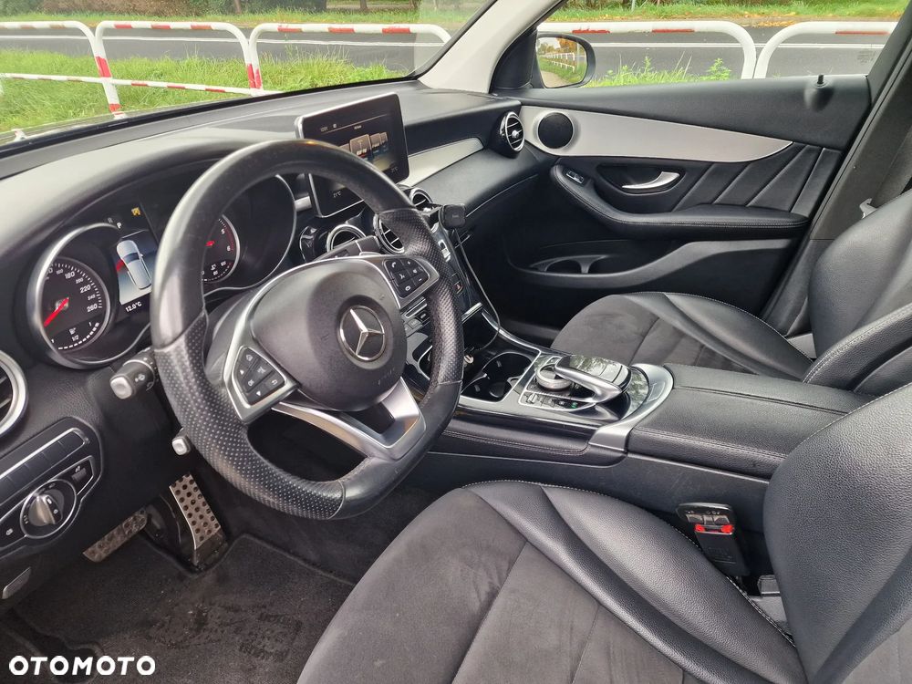 Mercedes-Benz GLC 250 d 4Matic 9G-TRONIC - 20