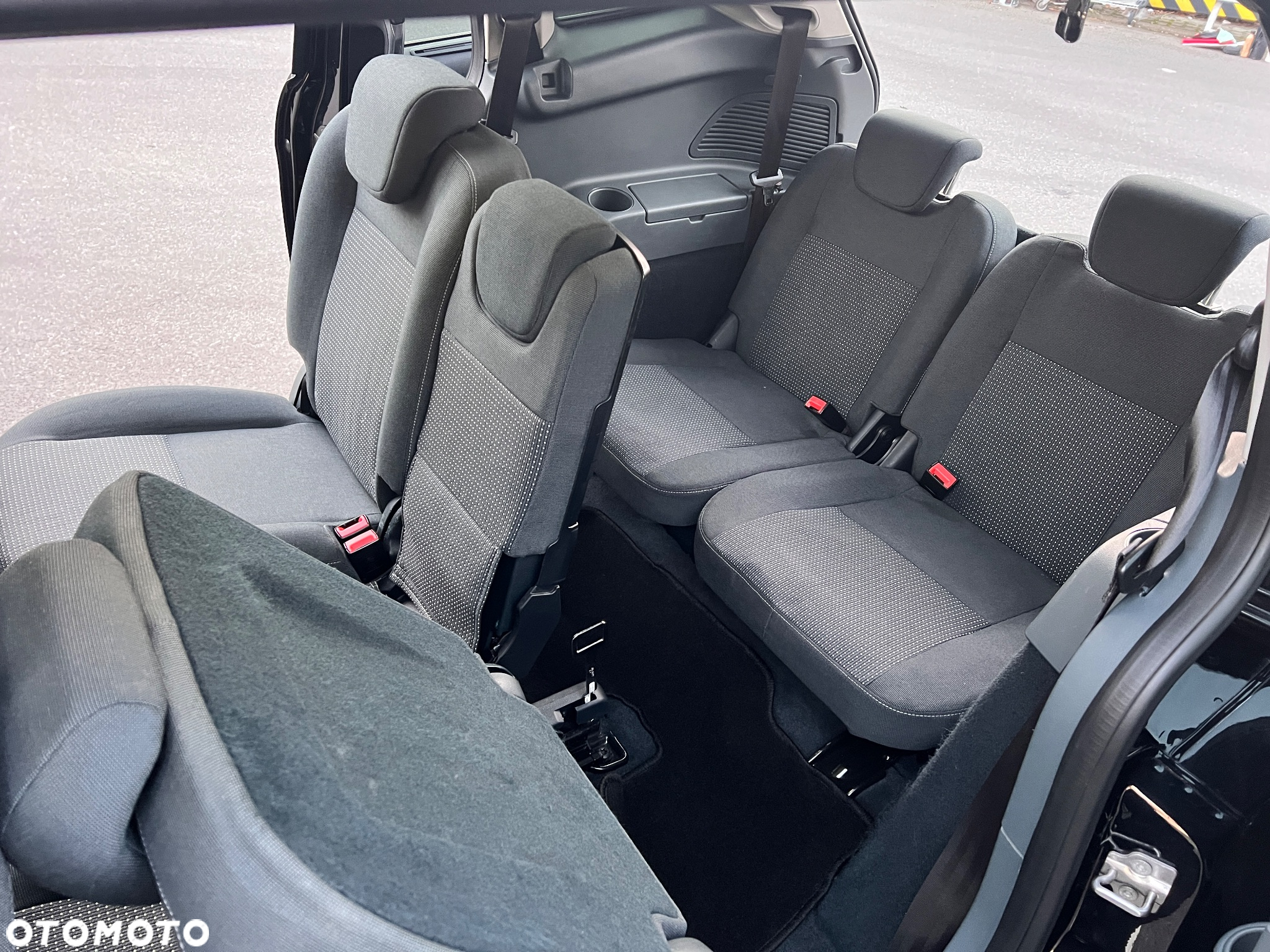 Ford C-MAX 2.0 TDCi Trend MPS6 - 25