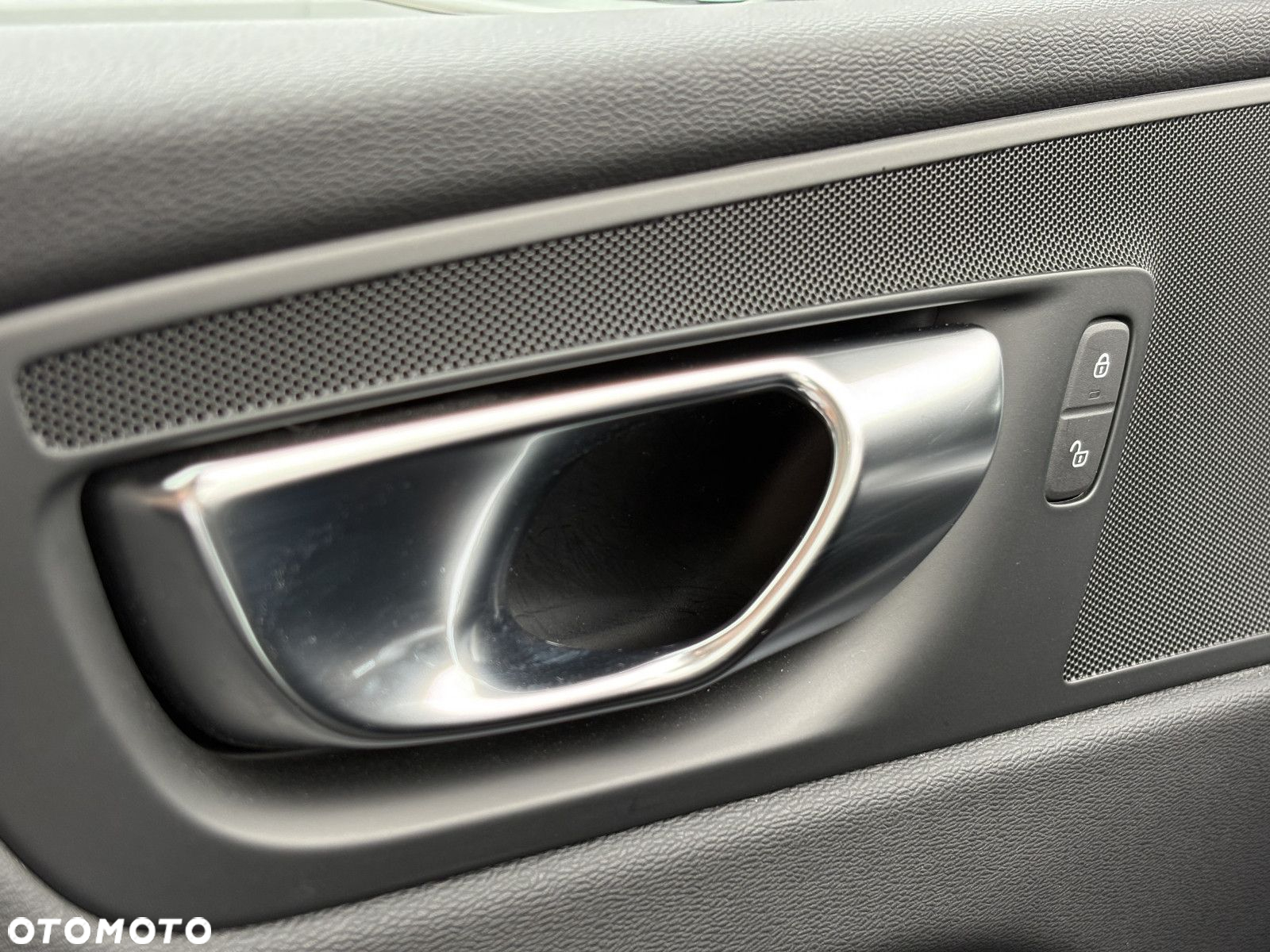 Volvo XC 60 - 30