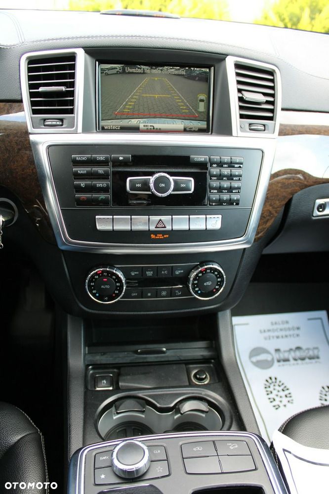 Mercedes-Benz GL - 17
