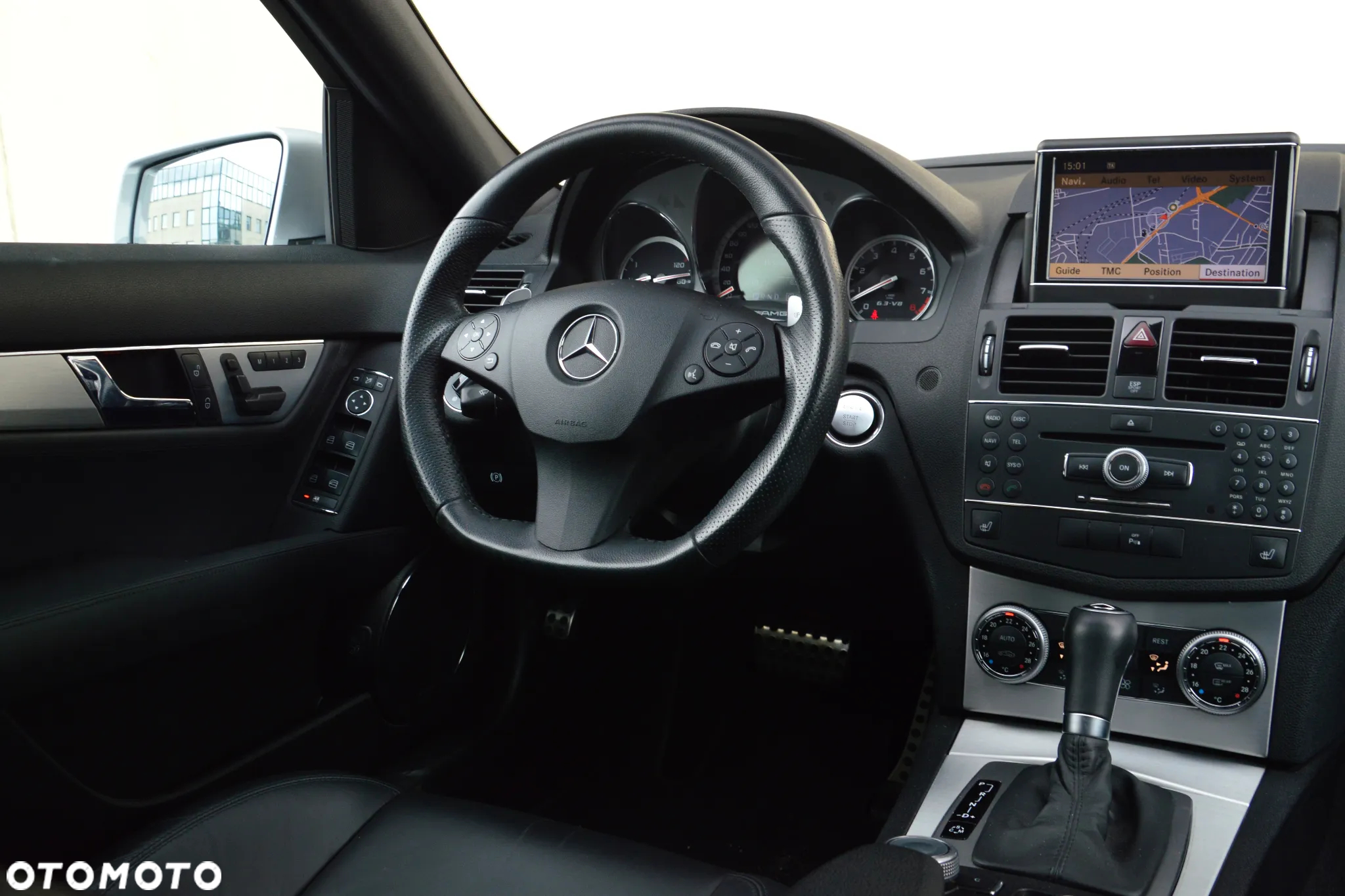 Mercedes-Benz Klasa C 63 AMG - 22