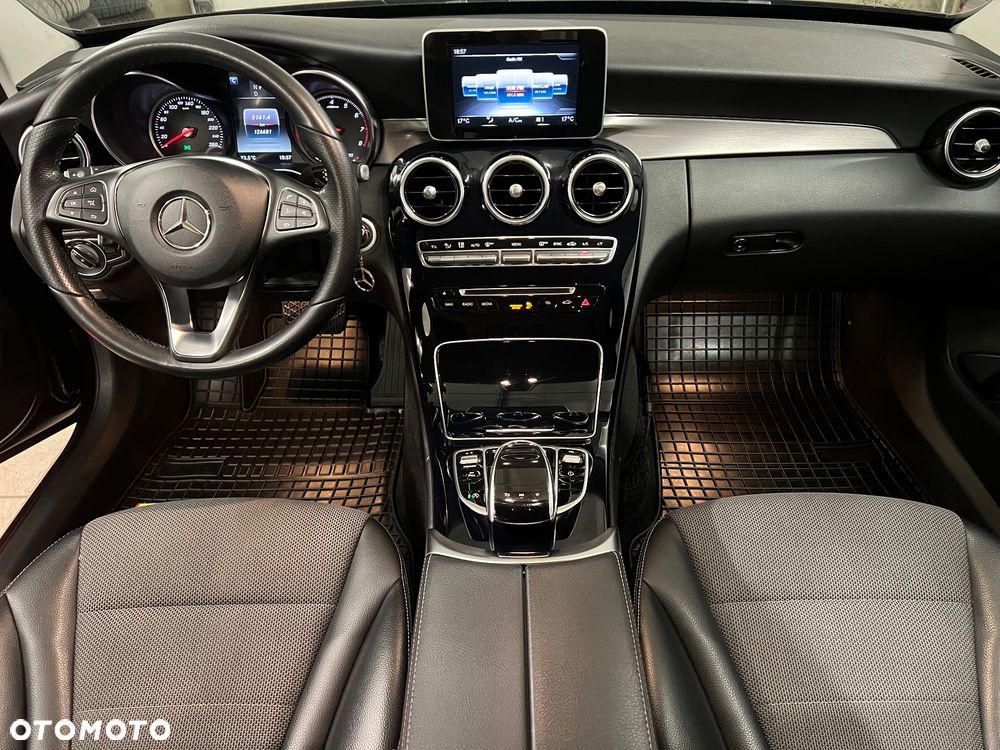 Mercedes-Benz Klasa C 180 9G-TRONIC - 25
