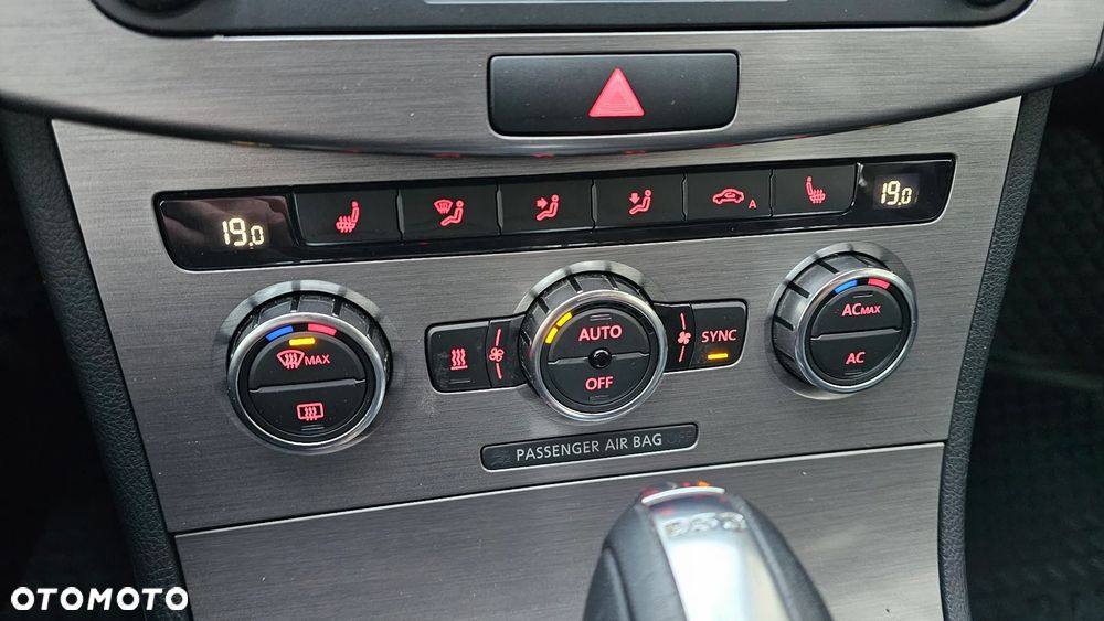 Volkswagen Passat Variant - 18