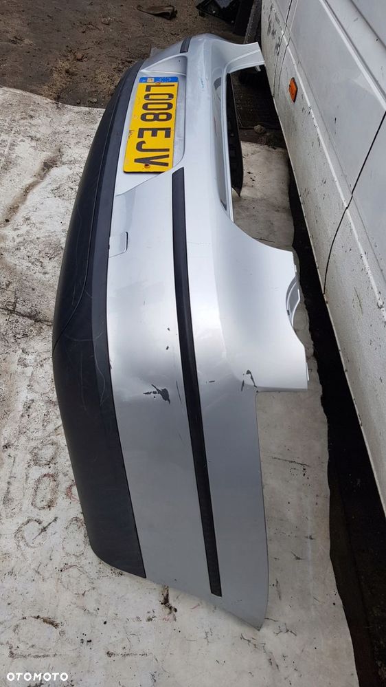 zderzak tył VW Passat B6 sedan - 2