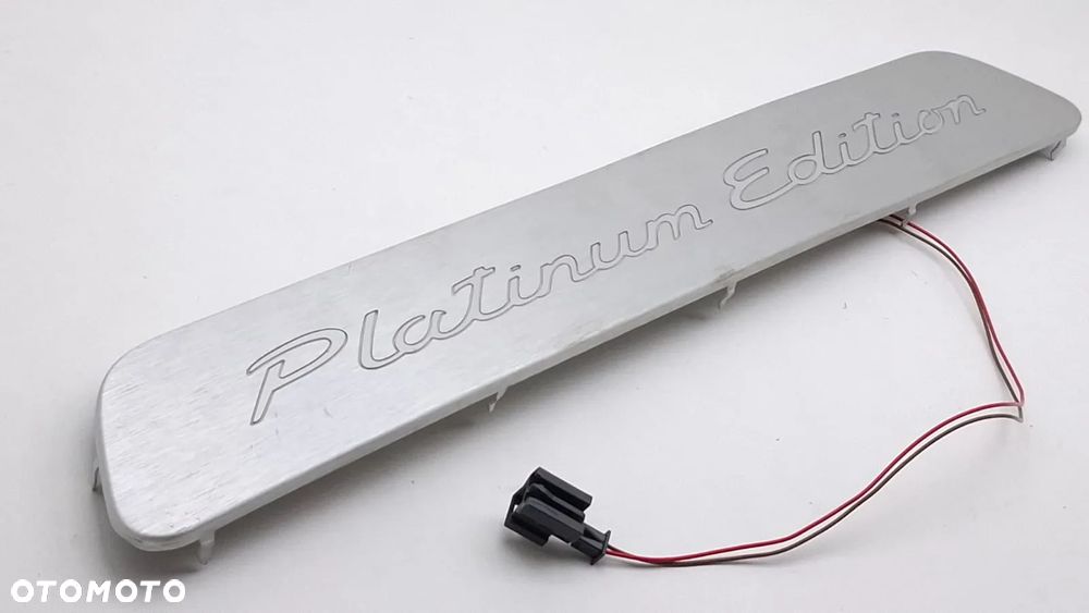 Emblemat lampa Platinum Edition Porsche panamera 971 971853467CD - 3