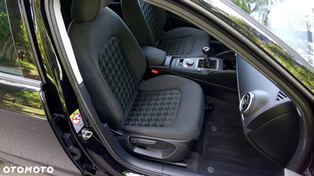 Audi A3 Sportback - 12