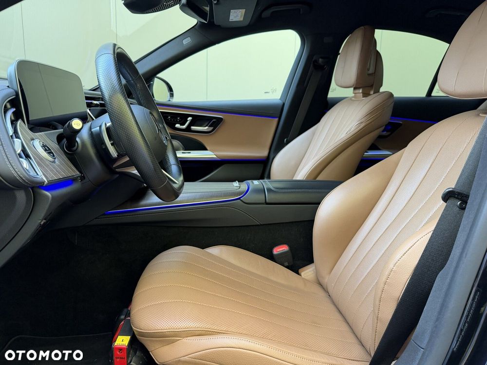 Mercedes-Benz Klasa E 220 d mHEV 4-Matic AMG 9G-Tronic - 15