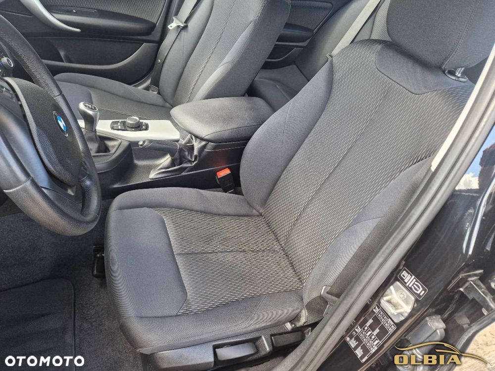 BMW Seria 1 114i - 22