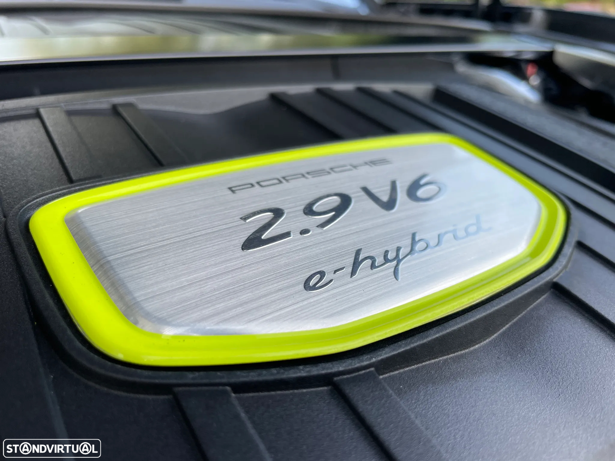 Porsche Panamera 4 E-Hybrid - 49