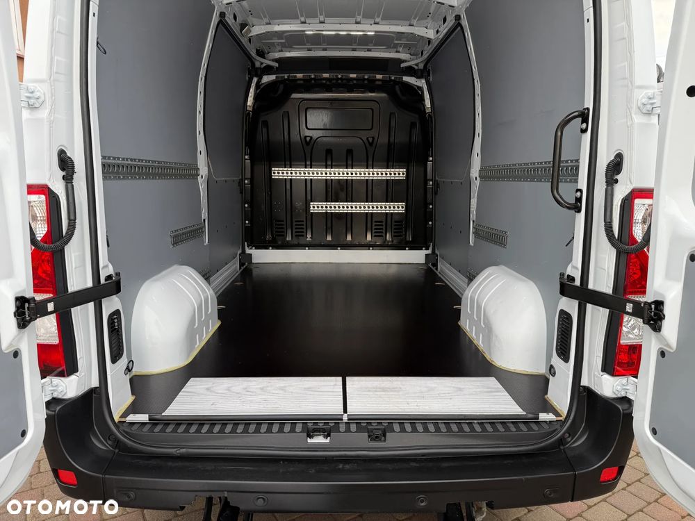 Renault Master L2H2 Winda - 32