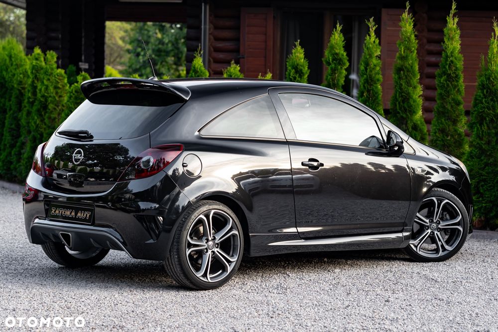 Opel Corsa 1.6T OPC - 11
