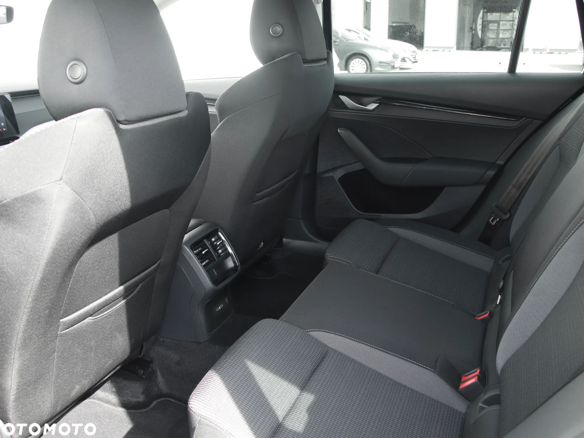 Skoda Octavia 2.0 TDI Selection DSG - 11