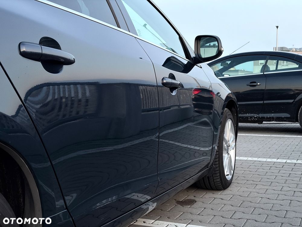 Volvo V60 D4 Geartronic Momentum - 6