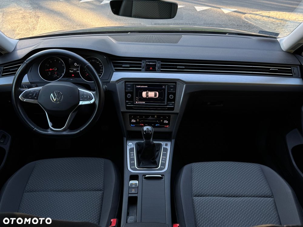 Volkswagen Passat 1.5 TSI EVO Essence - 17