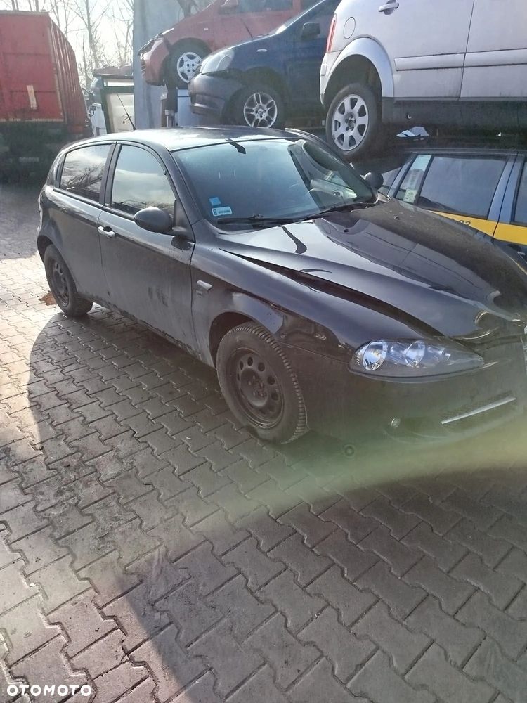 Alfa Romeo 147 na części. - 2
