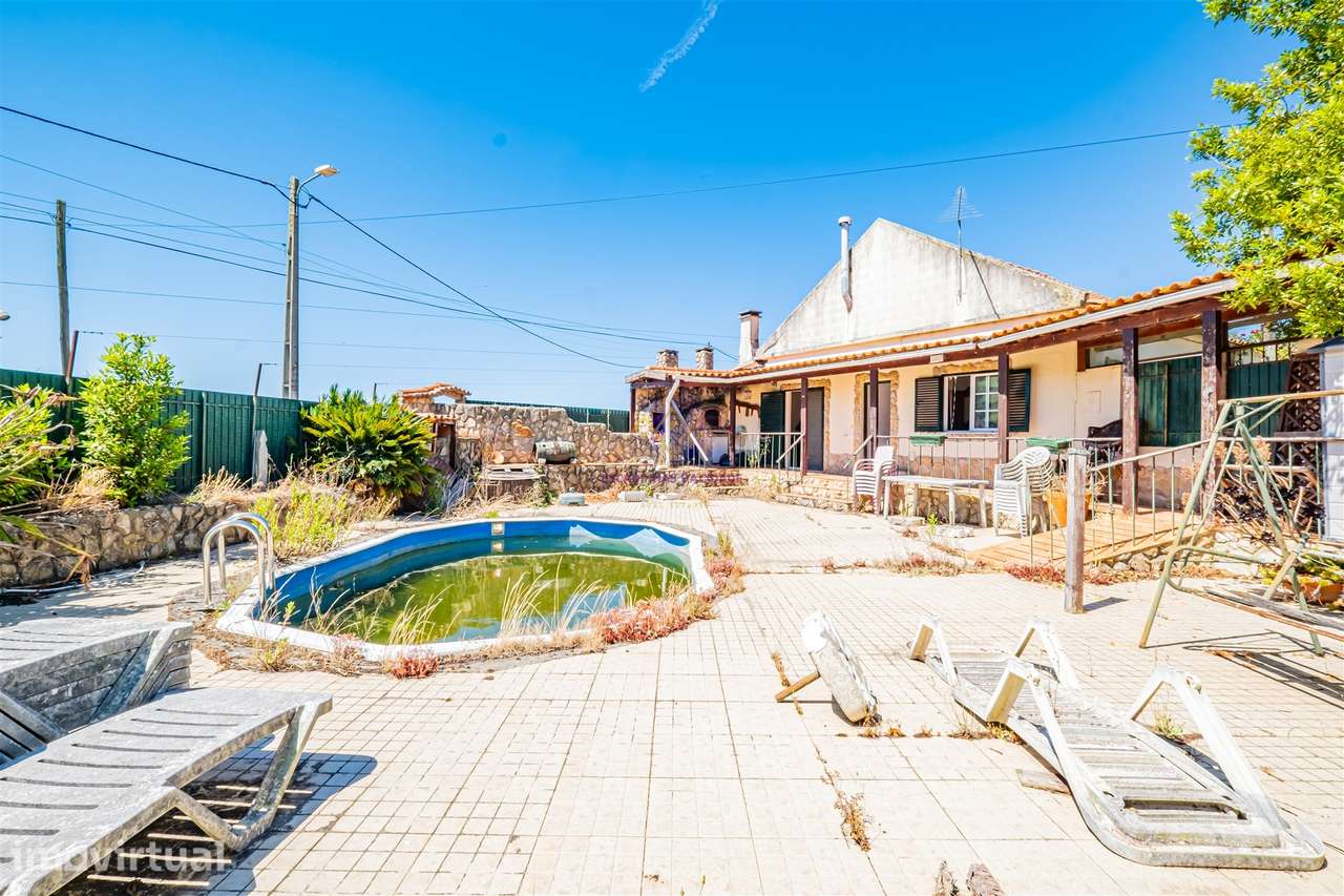 Moradia para obras com piscina no Rodeio - Grande imagem: 3/58
