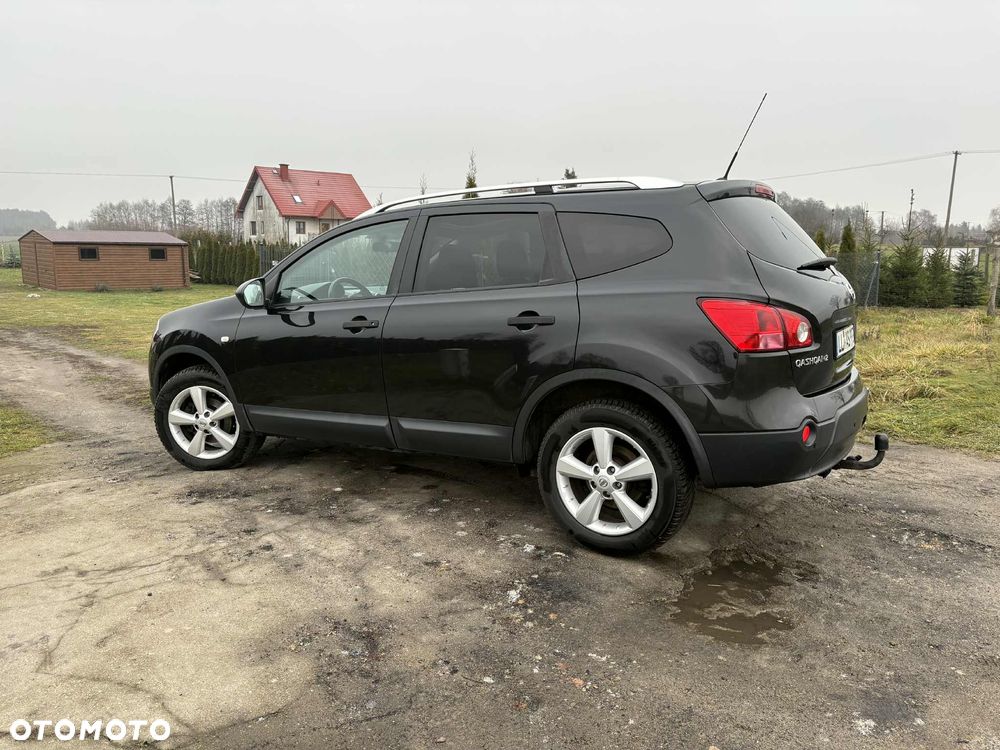 Nissan Qashqai+2 2.0 visia - 4