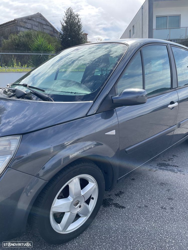 Renault Scénic 1.5 dCi Dynamique S - 2